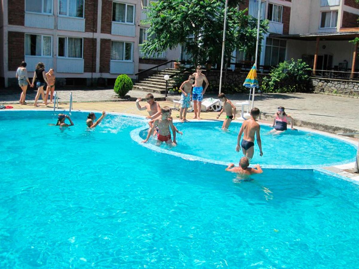 Хотел Централ Süzebolu Dış mekan fotoğraf